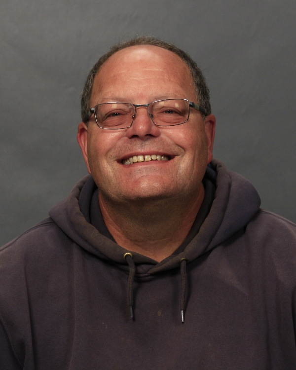 Mertz Jr., Dennis