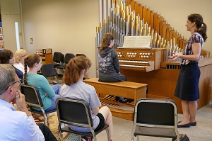 Instructor Emily German leads a class on basic-level organ playing.